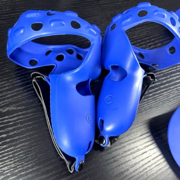 VR Silicone Protective Case Set For Controllers & Headset Enhanced Grip & Prote - Picture 2 of 4